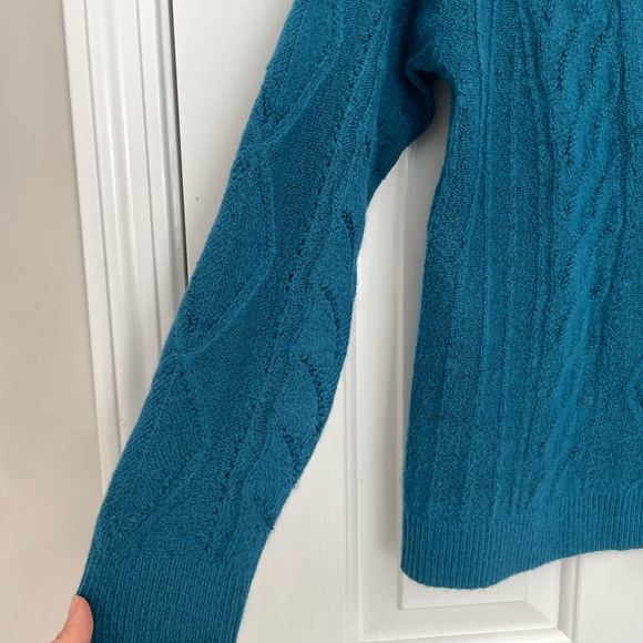 NWT Talbots Cable Knit Zip Collar Sweater
- Size S - Picture 5 of 9